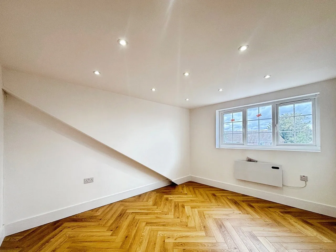Ash Street, Ash, Aldershot, Surrey, GU12 6LH, photo 11