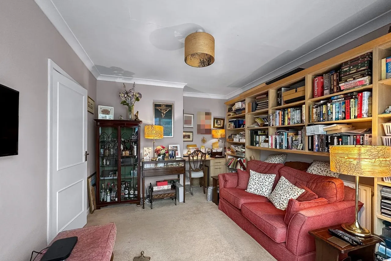Longsides Road, Hale Barns, Cheshire WA15 0HT, photo 20