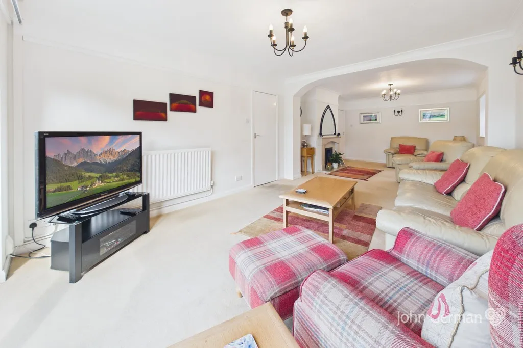 The Village, Walton On The Hill, photo 8