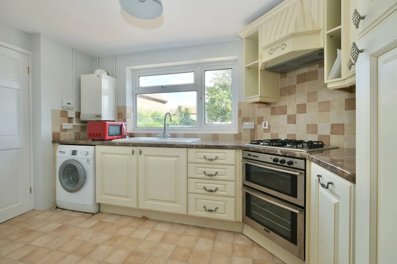 Highfield Avenue, Alconbury Weston, PE28, photo 6