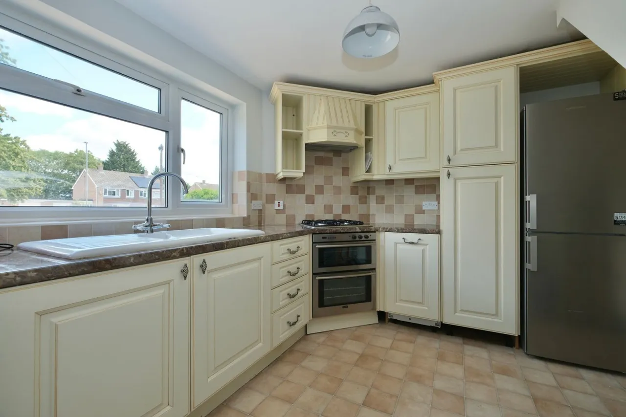 Highfield Avenue, Alconbury Weston, PE28, photo 5