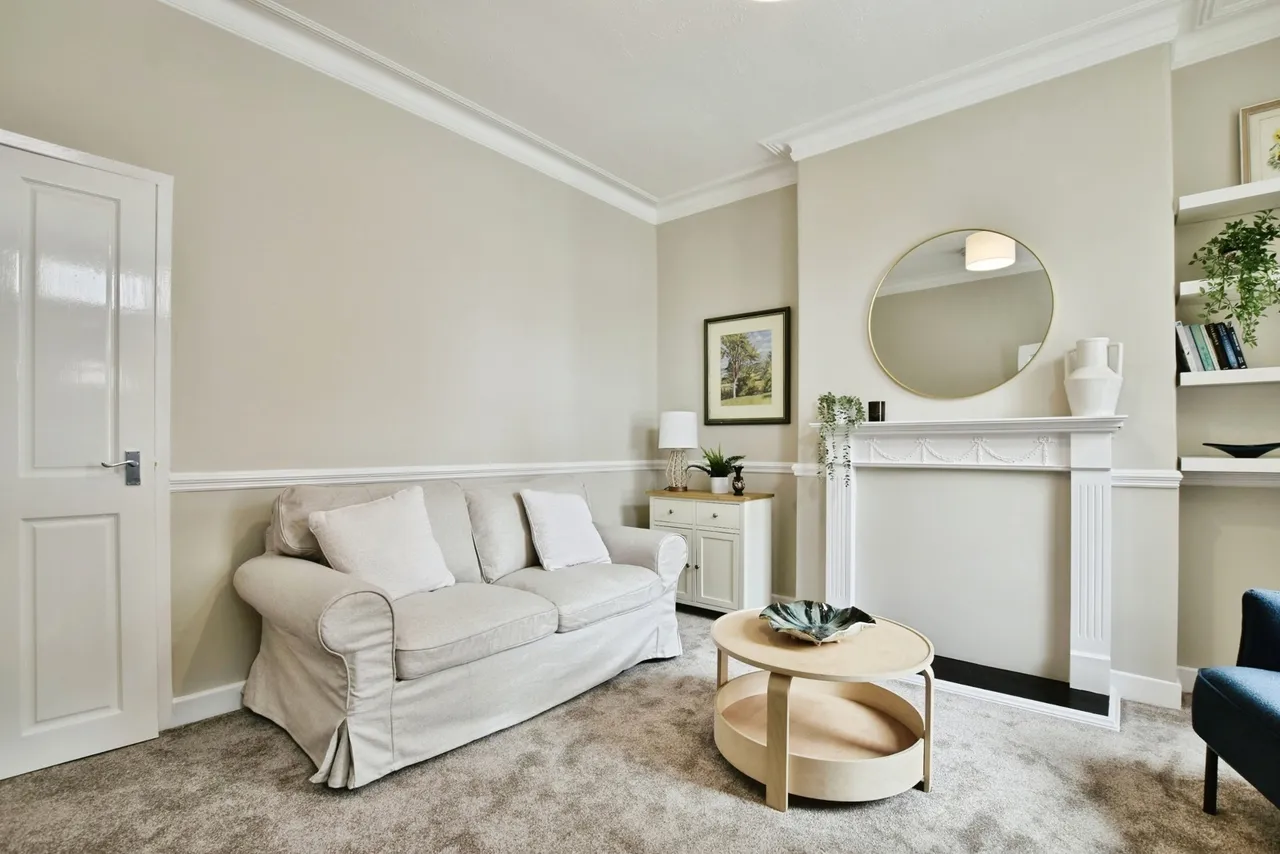 Beaconsfield Road, Altrincham, WA14, photo 2