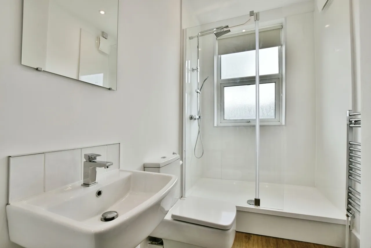 Beaconsfield Road, Altrincham, WA14, photo 20