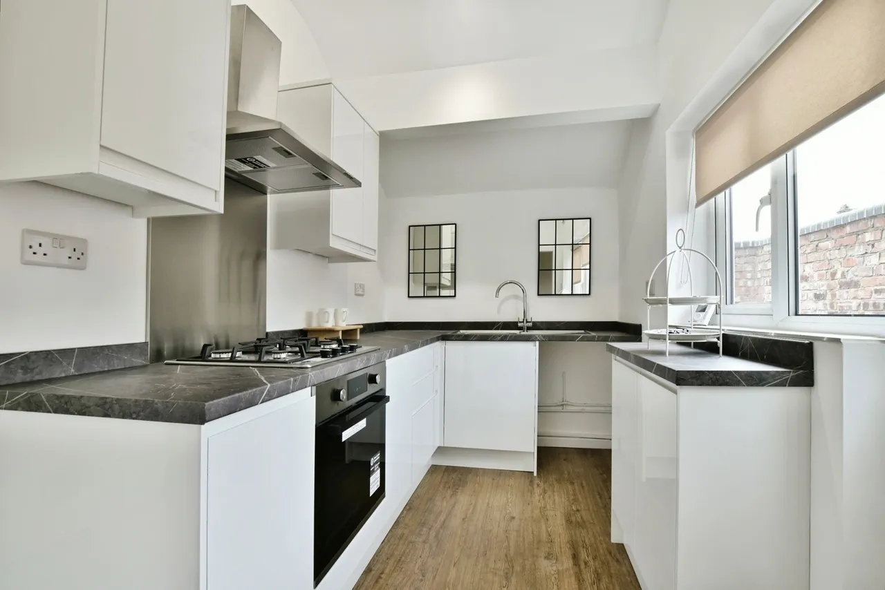 Beaconsfield Road, Altrincham, WA14, photo 13