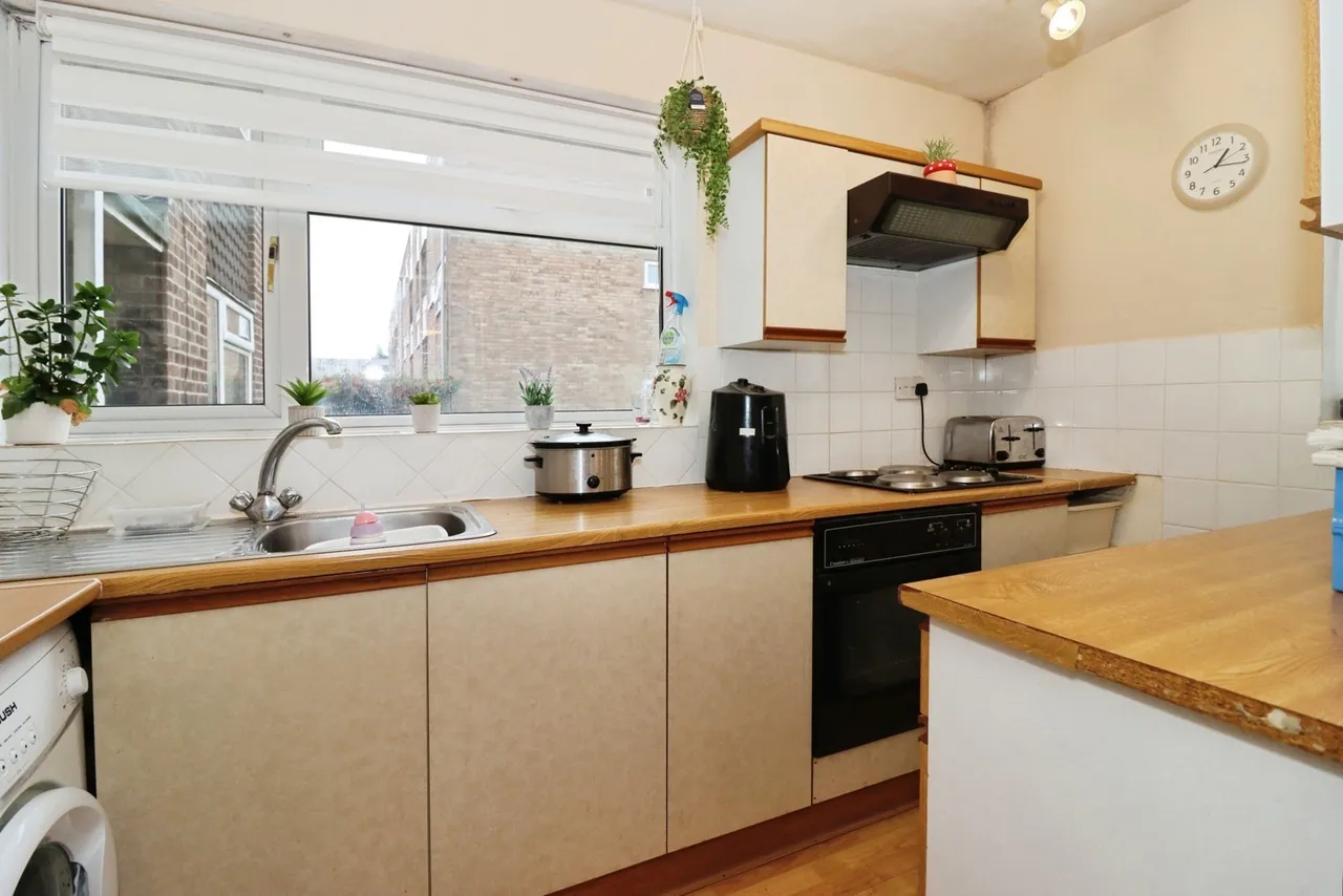 Abbotswood, Yate, Bristol, Gloucestershire, BS37, photo 8