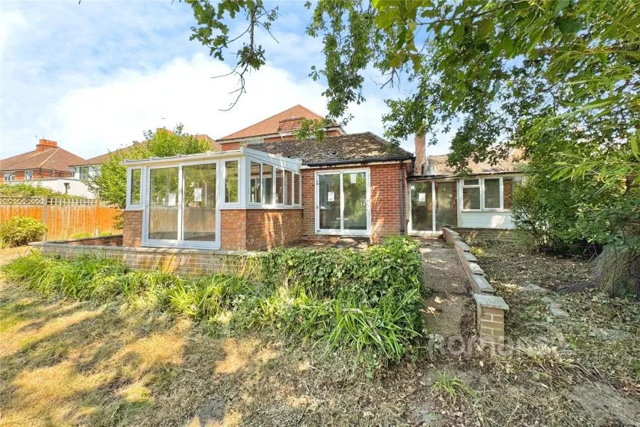 Yorktown Road, College Town, GU47, photo 28