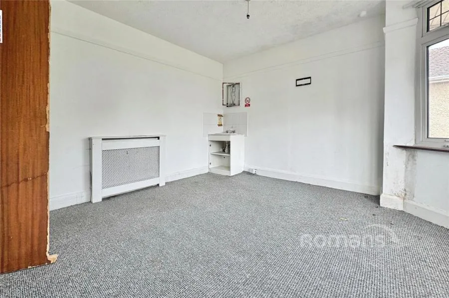 Yorktown Road, College Town, GU47, photo 25