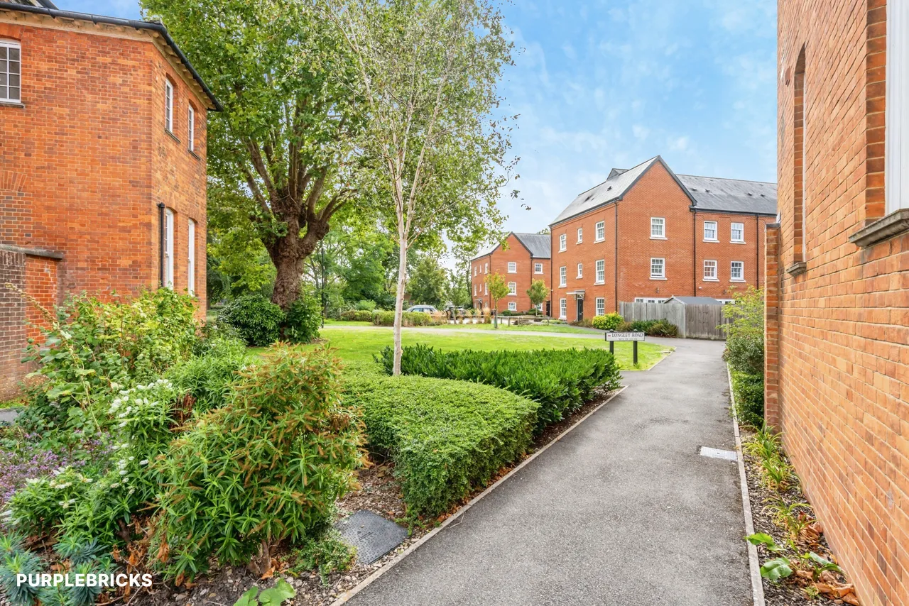 Longley Road, Chichester, PO19, photo 13