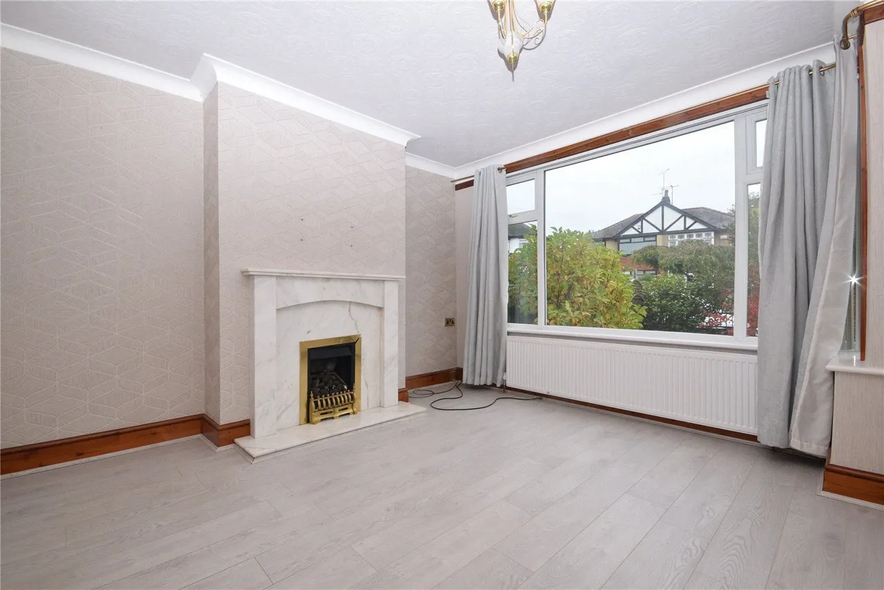 Calverley Lane, Leeds, LS13, photo 2
