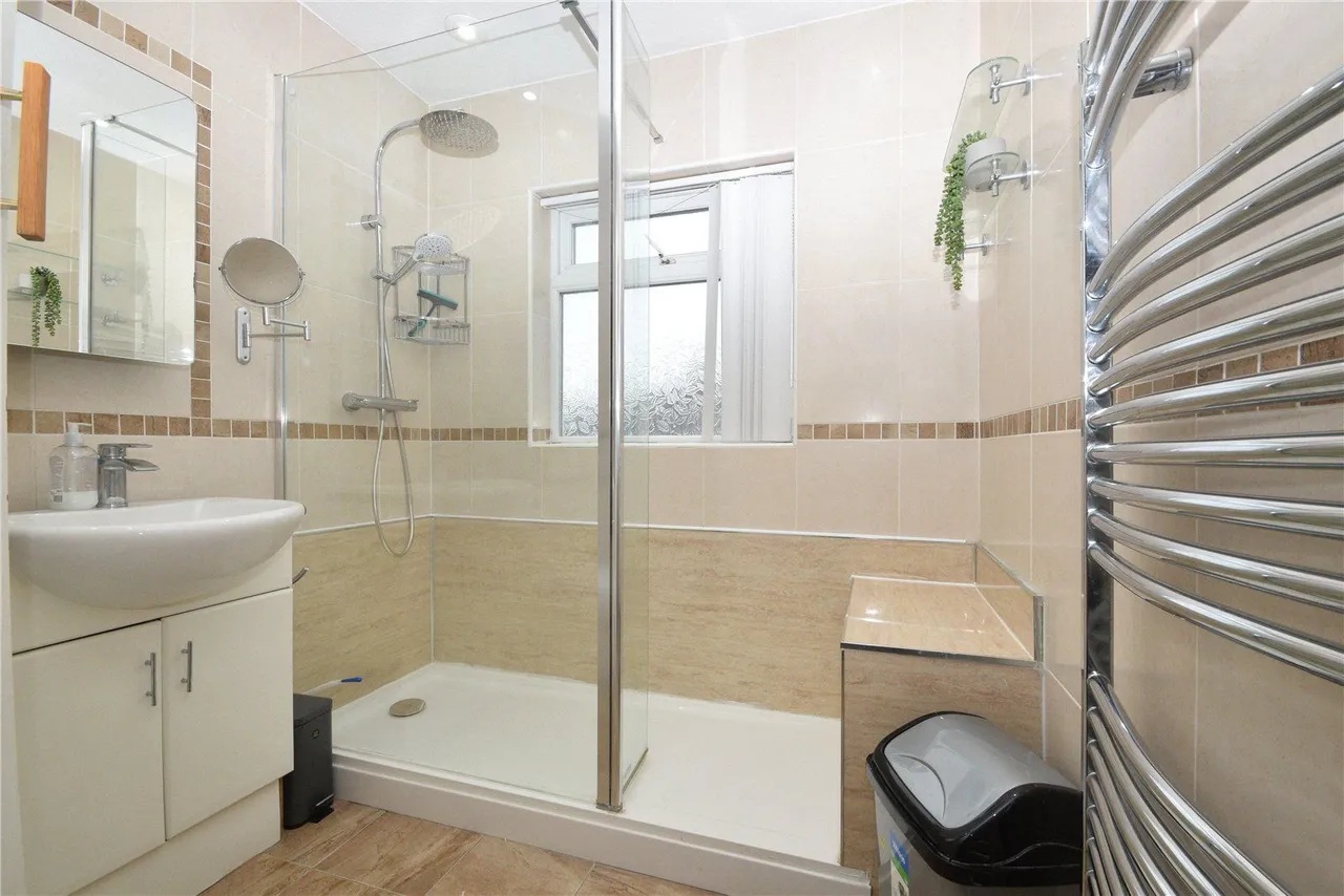 Calverley Lane, Leeds, LS13, photo 9