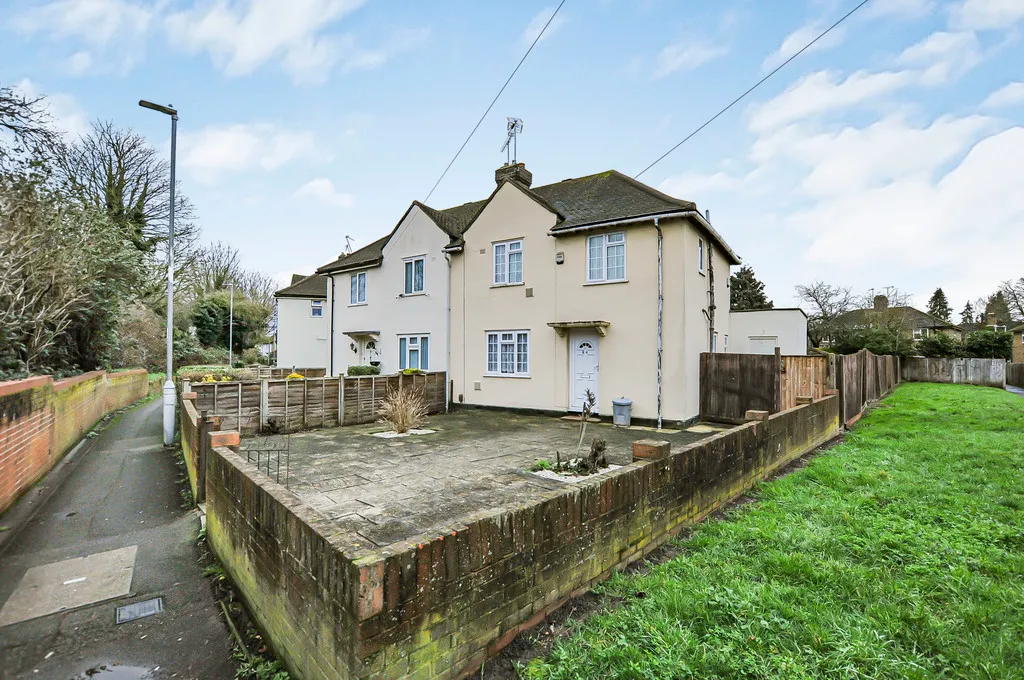 3 bed house for sale — Falling Lane, Yiewsley, UB7