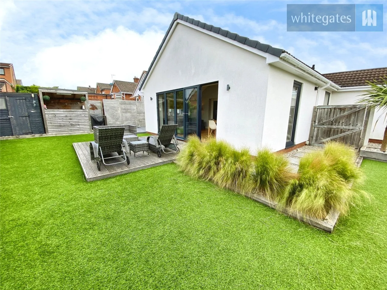 Huntsmans Corner, Borras, LL12, photo 32