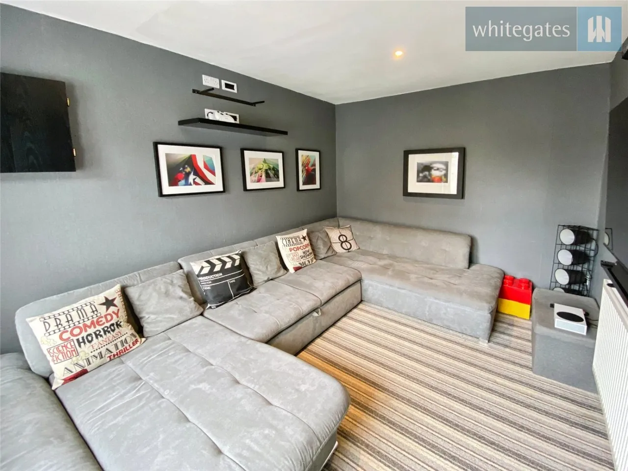 Huntsmans Corner, Borras, LL12, photo 30