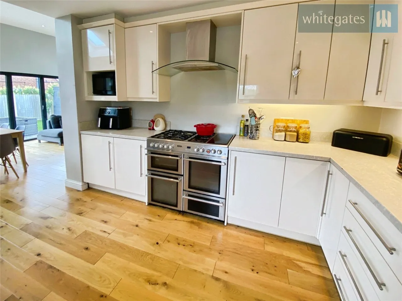 Huntsmans Corner, Borras, LL12, photo 13