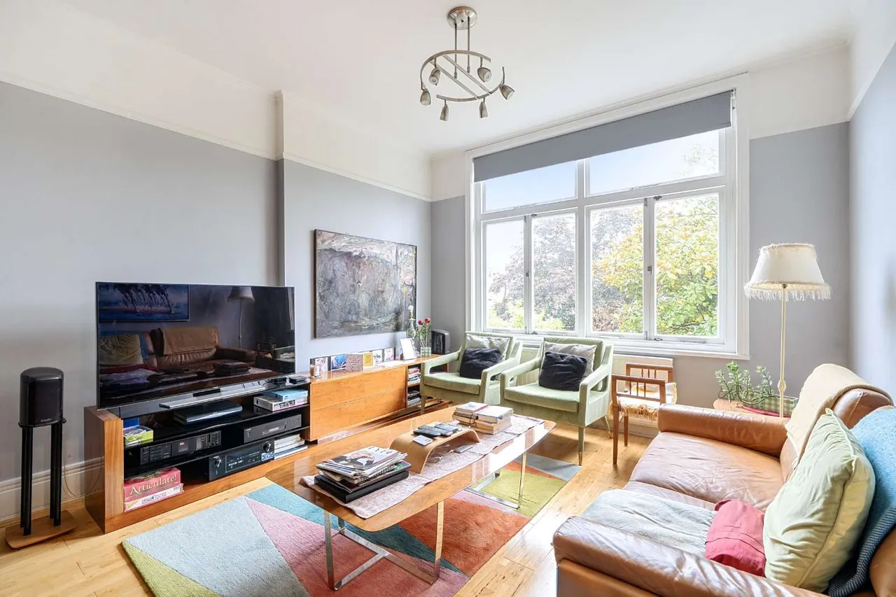Fitzjohns Avenue, London, NW3, photo 10
