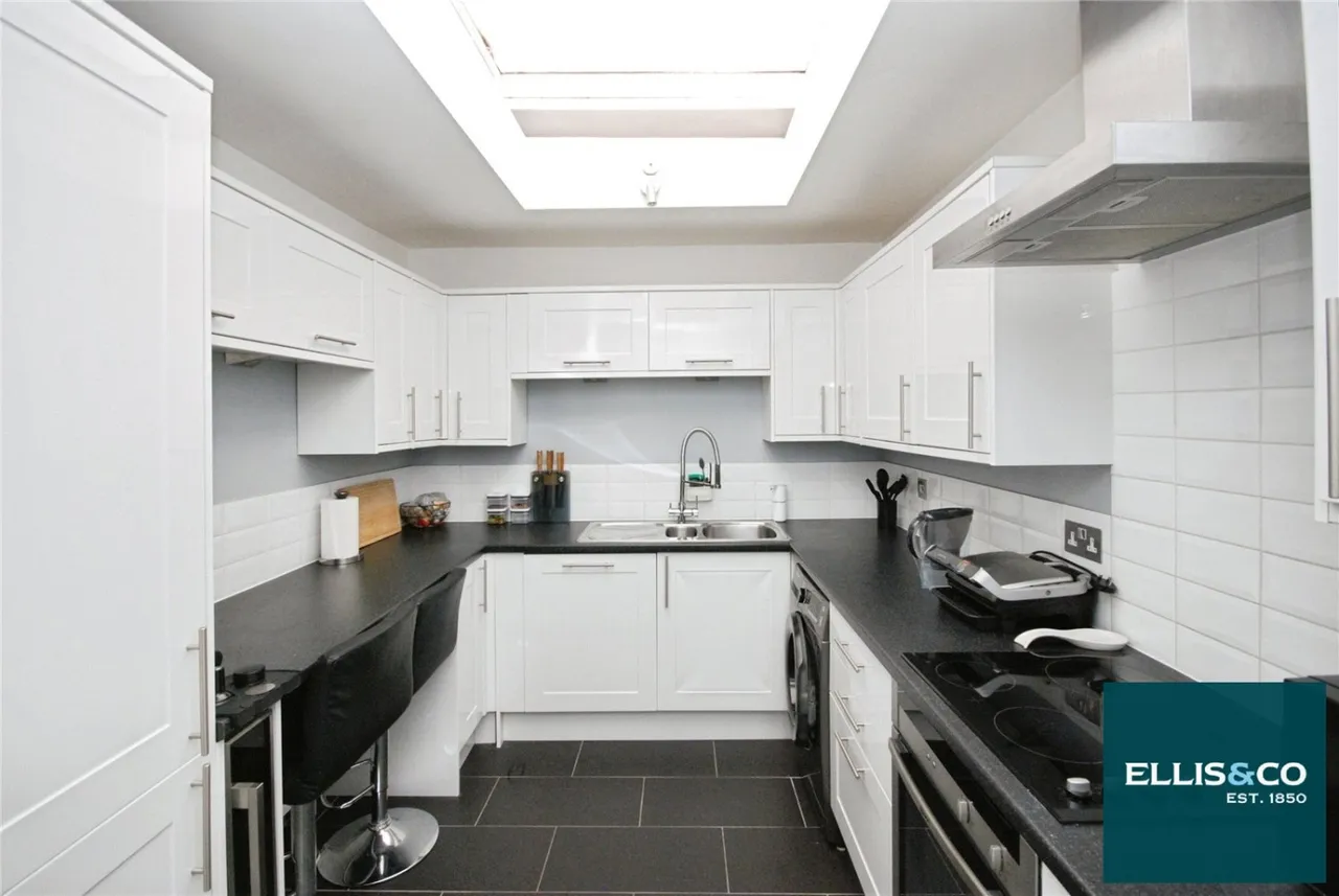 Chandos Way, Golders Green, NW11, photo 2