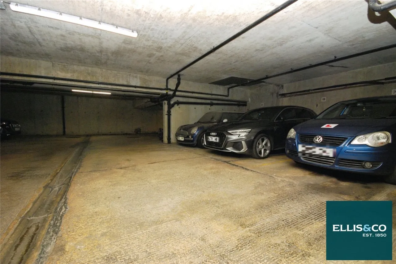 Chandos Way, Golders Green, NW11, photo 17