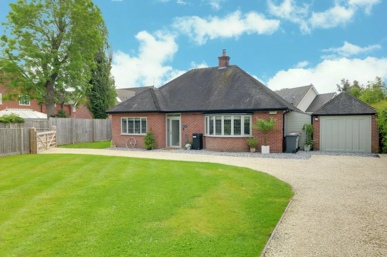 2 bed house for sale, Whitchurch Road, Nantwich