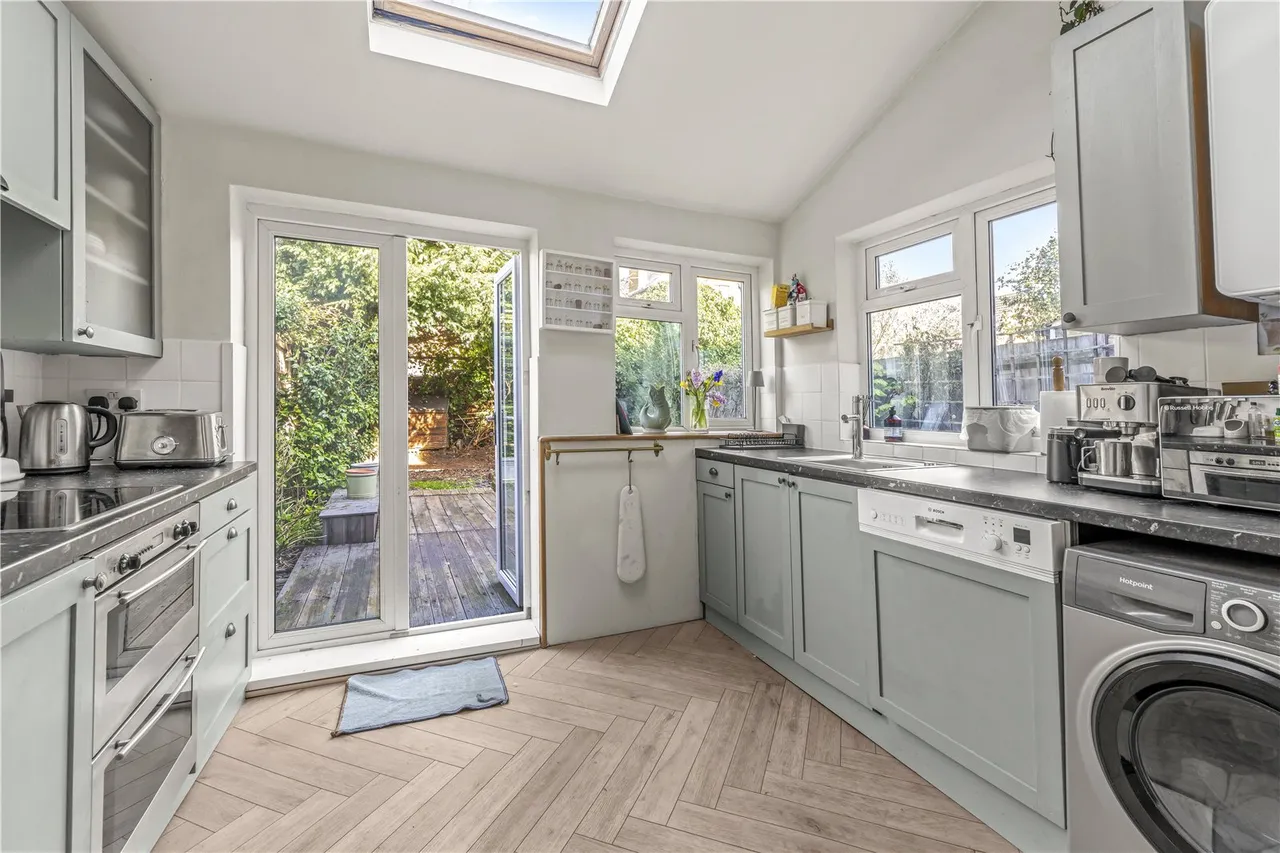 Royal Road, Teddington, TW11 0SB, photo 3