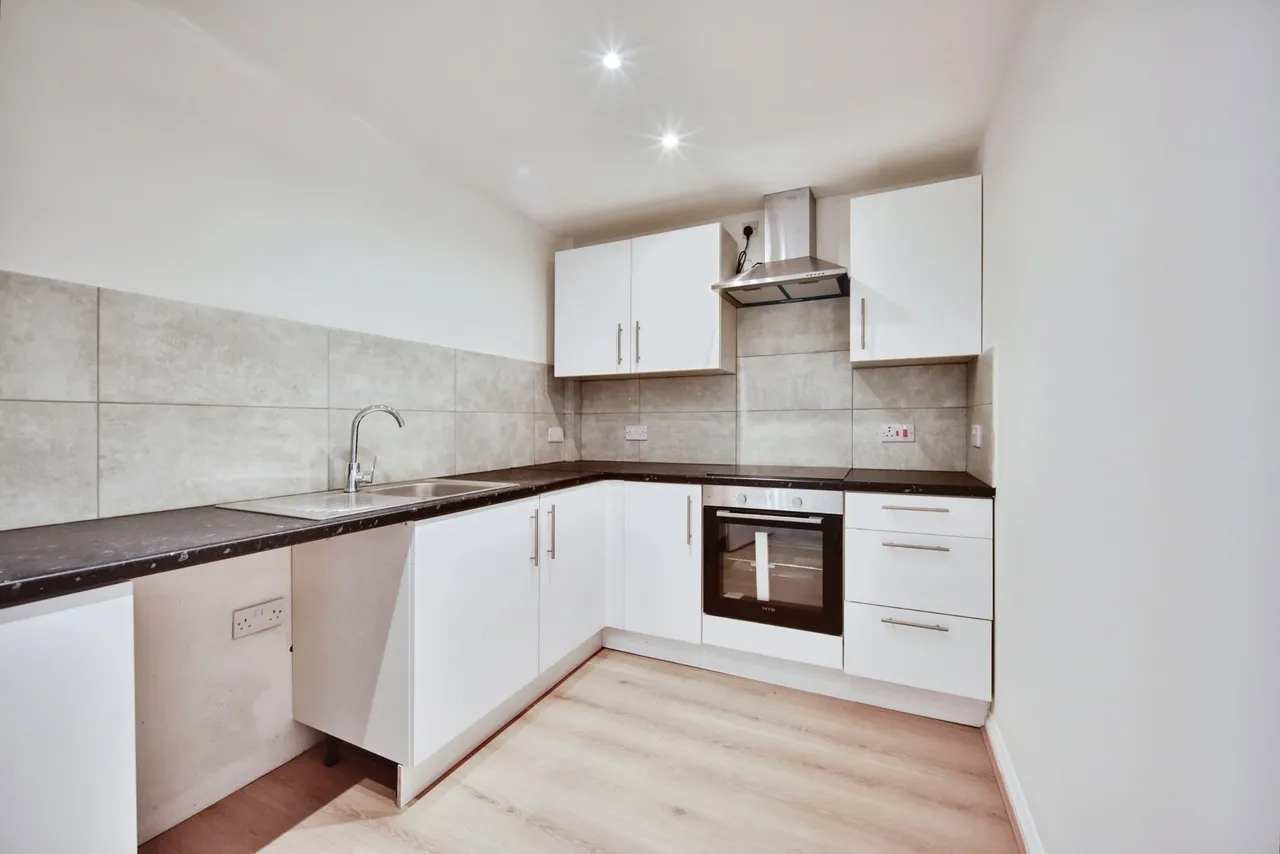2 bed flat for sale, Bambridge Court, Maidstone, ME14