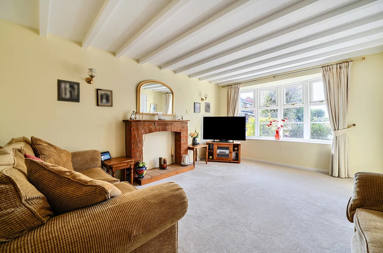 Ashton Road, Wokingham, Berkshire, RG41 1HL, photo 3