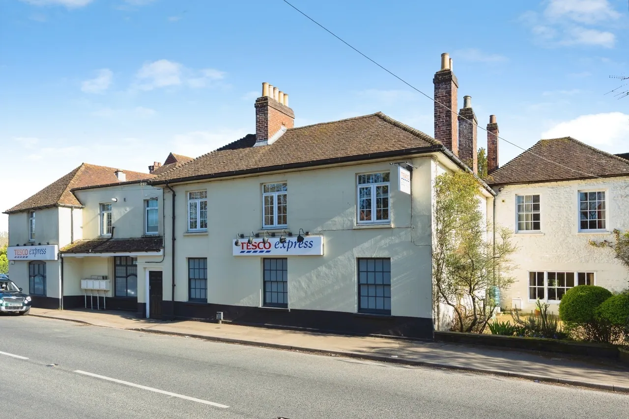 Portsmouth Road, Milford, GU8, photo 12
