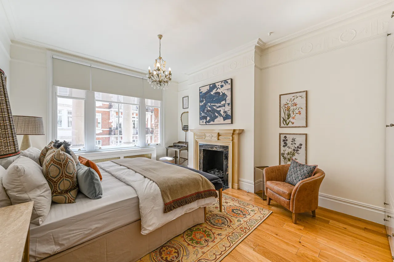 25 Lincoln House, Basil Street, London, photo 12
