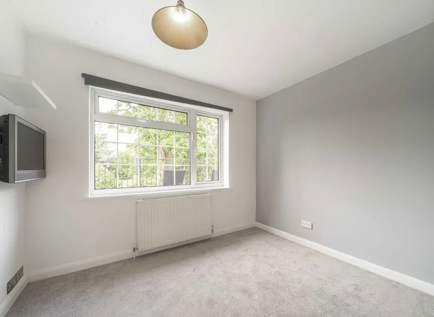 Minsterley Avenue, Shepperton, TW17, photo 6