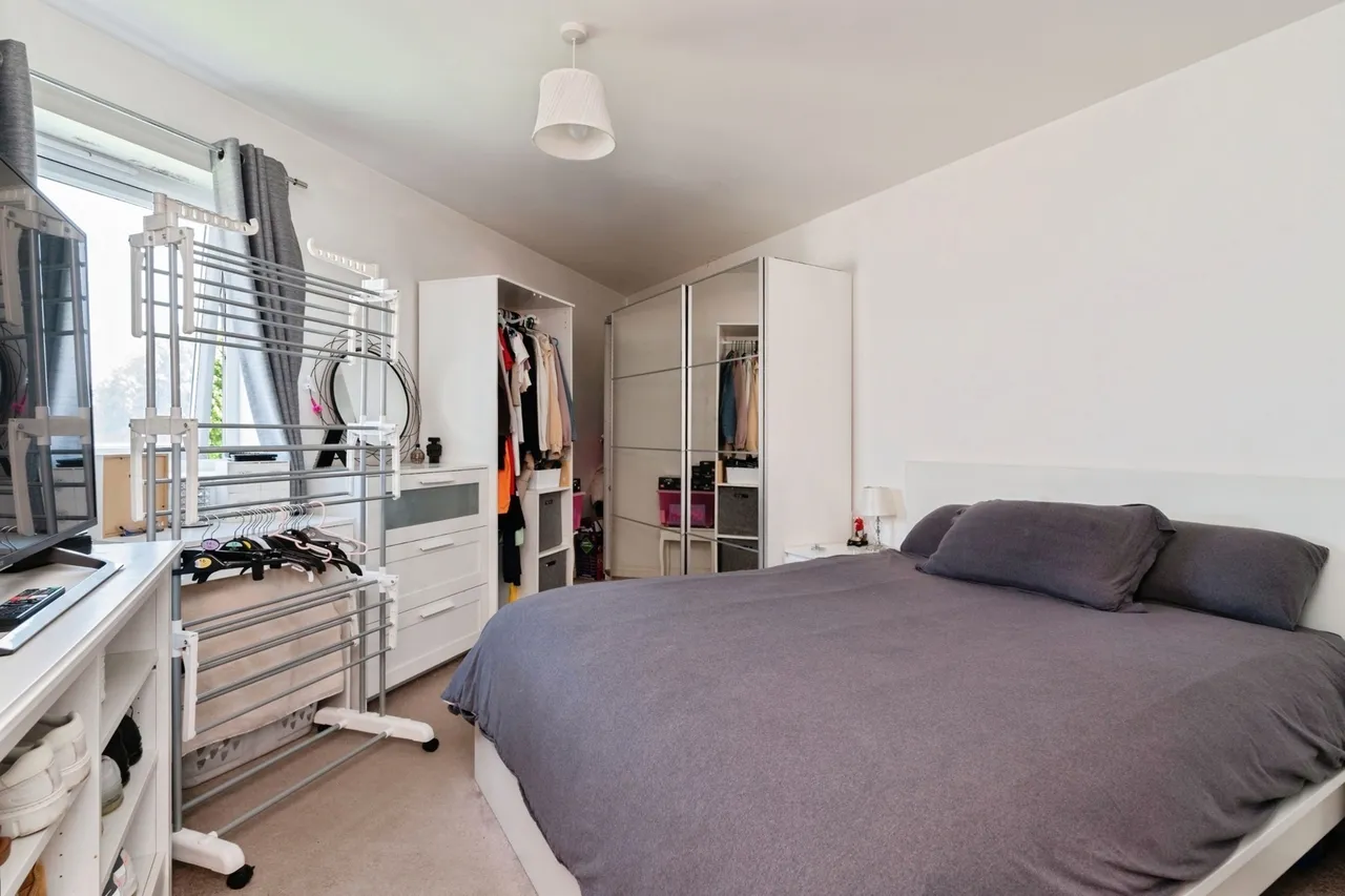 Dock Road, Tilbury, Essex, RM18, photo 4