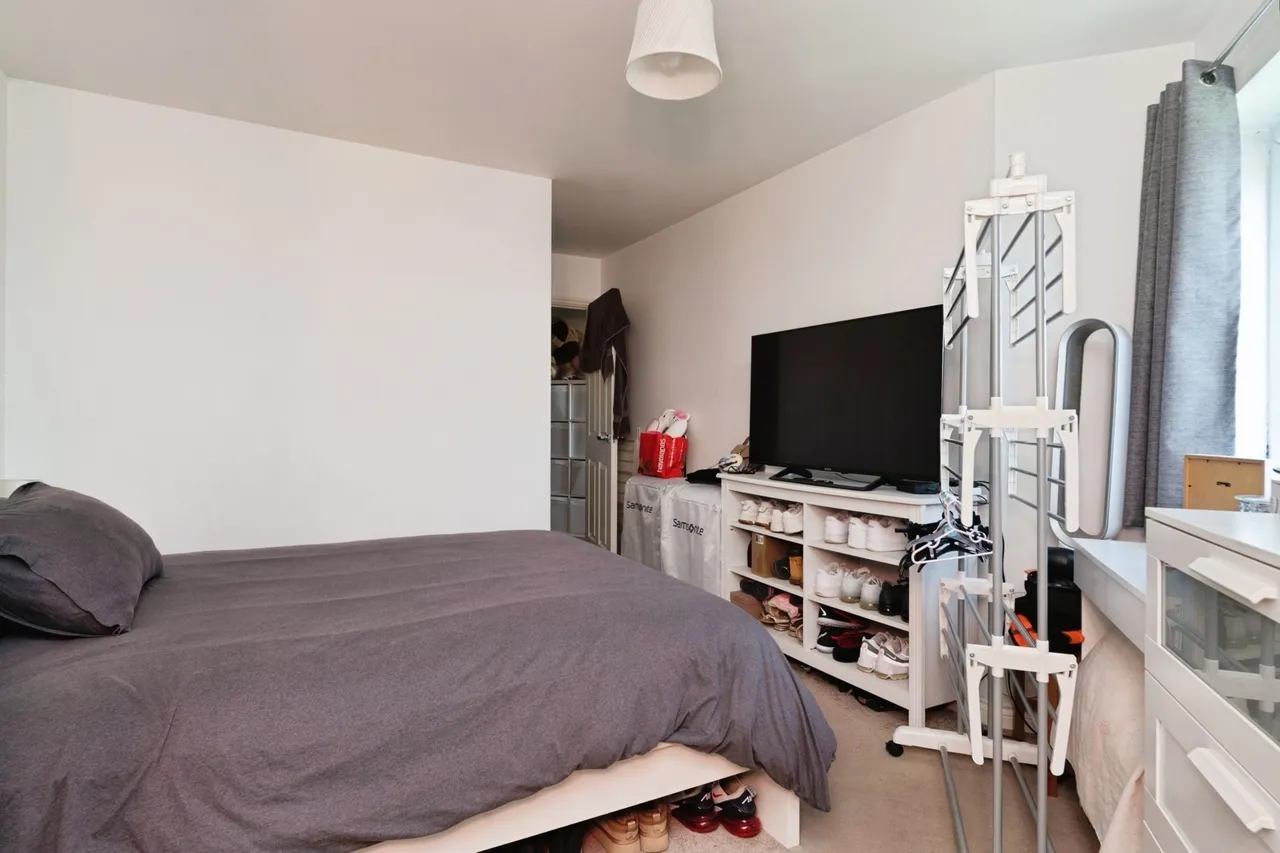 Dock Road, Tilbury, Essex, RM18, photo 13