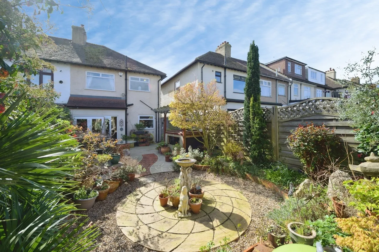 Hornchurch Road, HORNCHURCH, Essex, RM11, photo 26