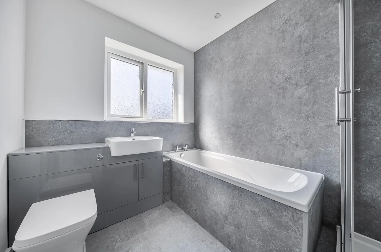 Mera Drive, Bexleyheath, DA7, photo 12