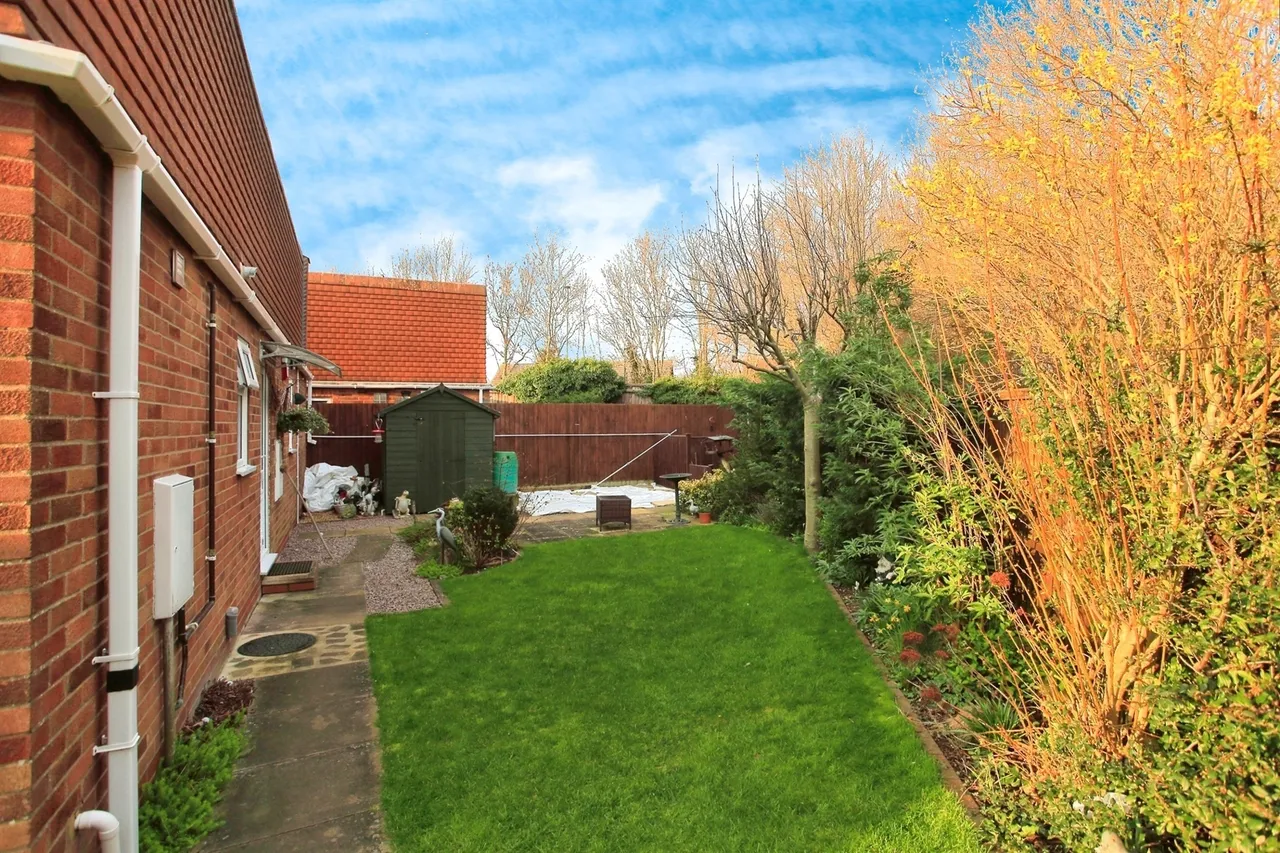 Barham Close, Peterborough, PE2, photo 11