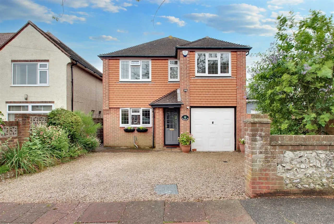 4 bed house for sale — Goldsmith Road, Worthing