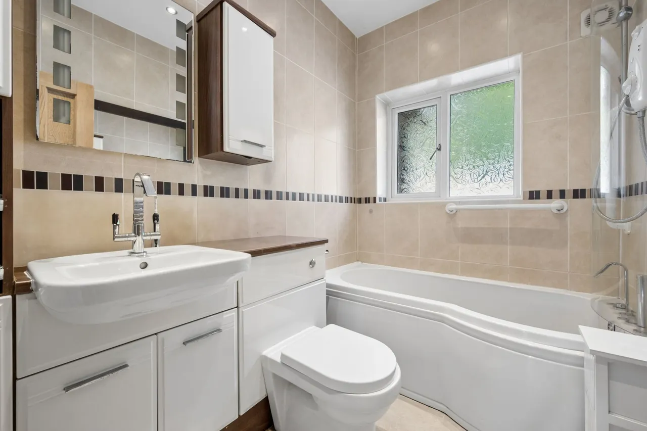 Whaley Bridge, High Peak, photo 20