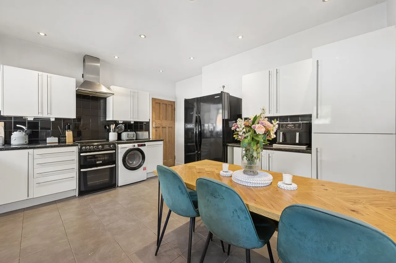 Whaley Bridge, High Peak, photo 11