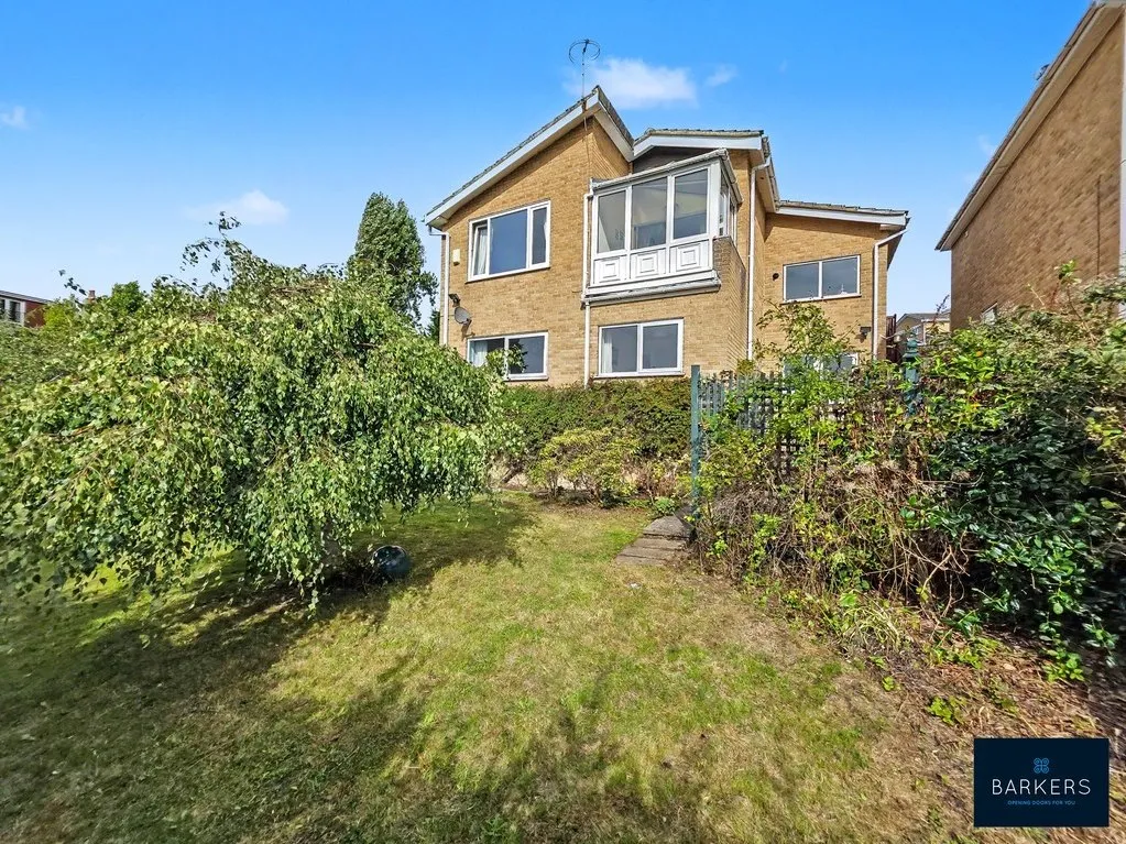 Merlin Court, Batley WF17 0RG, photo 2