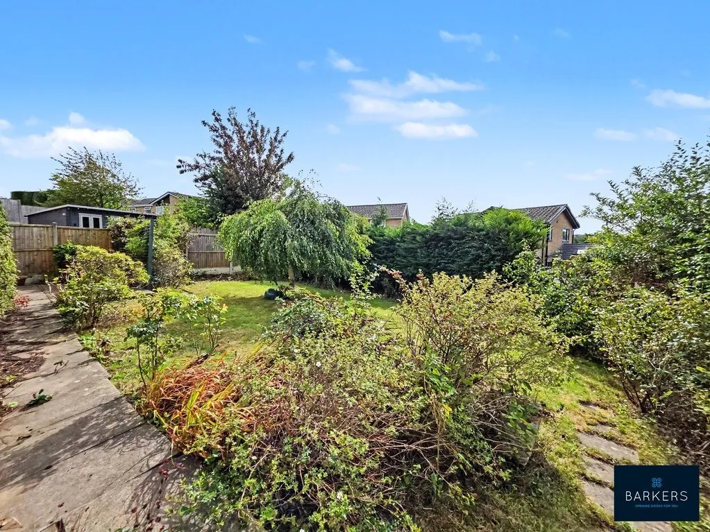 Merlin Court, Batley WF17 0RG, photo 3