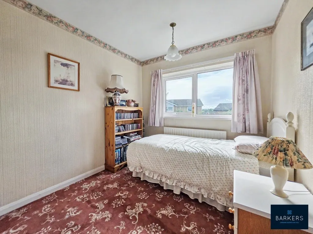 Merlin Court, Batley WF17 0RG, photo 15