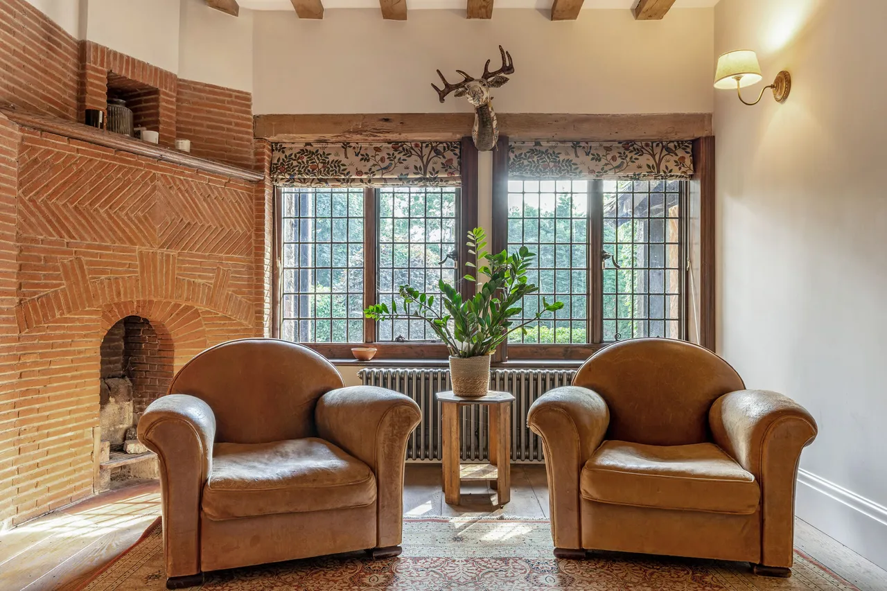Upper Hale Road, Farnham, GU9, photo 12