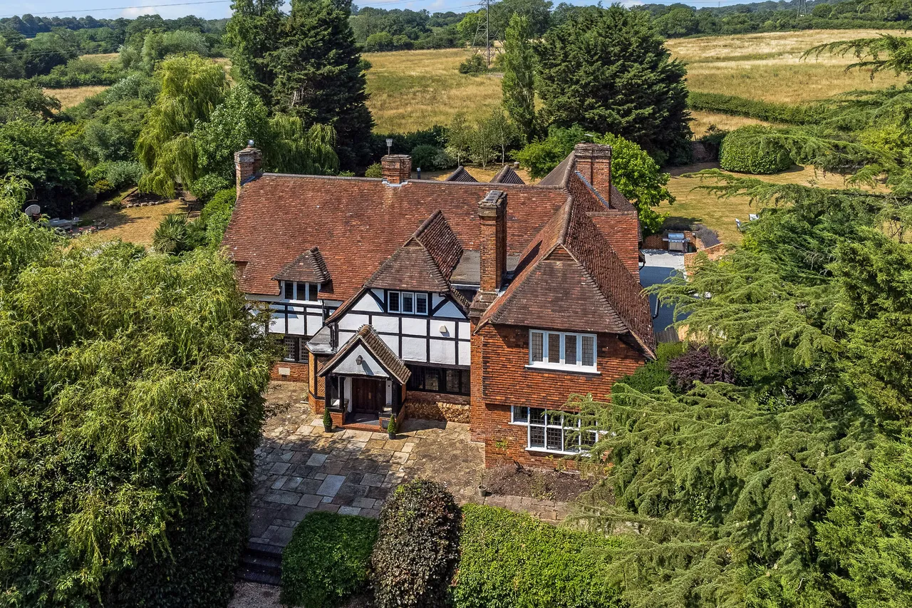 Upper Hale Road, Farnham, GU9, photo 3