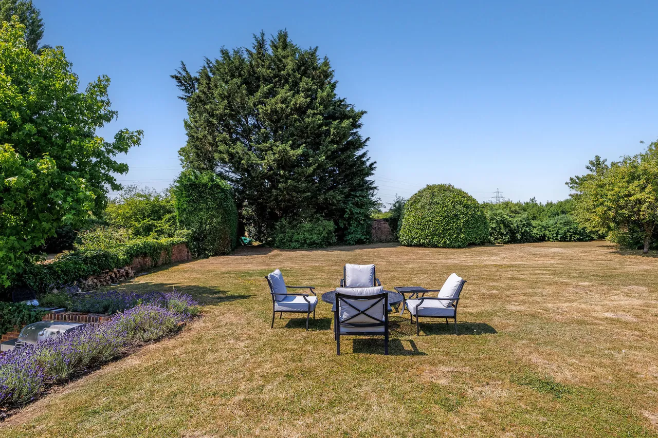 Upper Hale Road, Farnham, GU9, photo 28