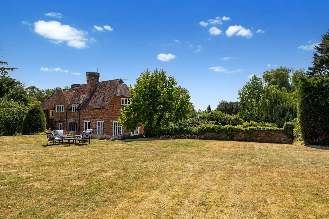 Upper Hale Road, Farnham, GU9, photo 31