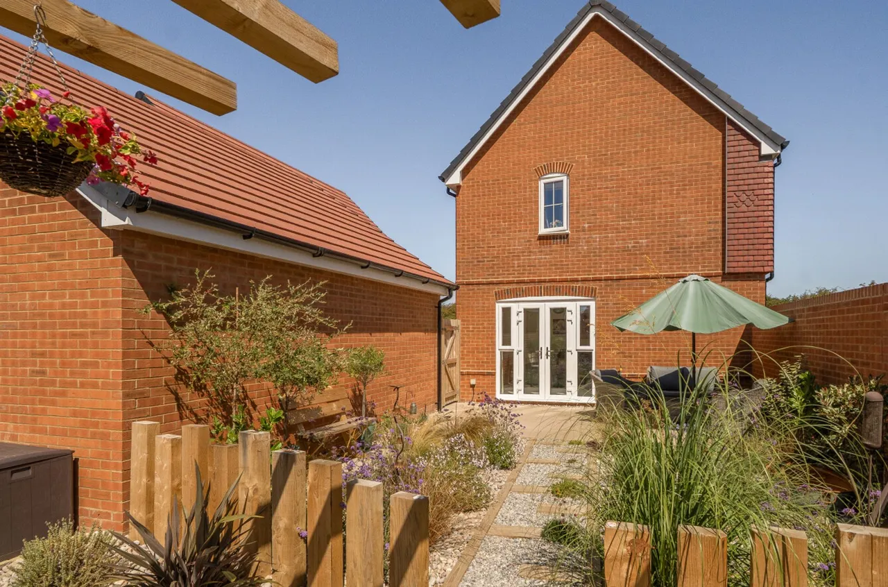 Tiller Crescent, Pagham, PO21, photo 20