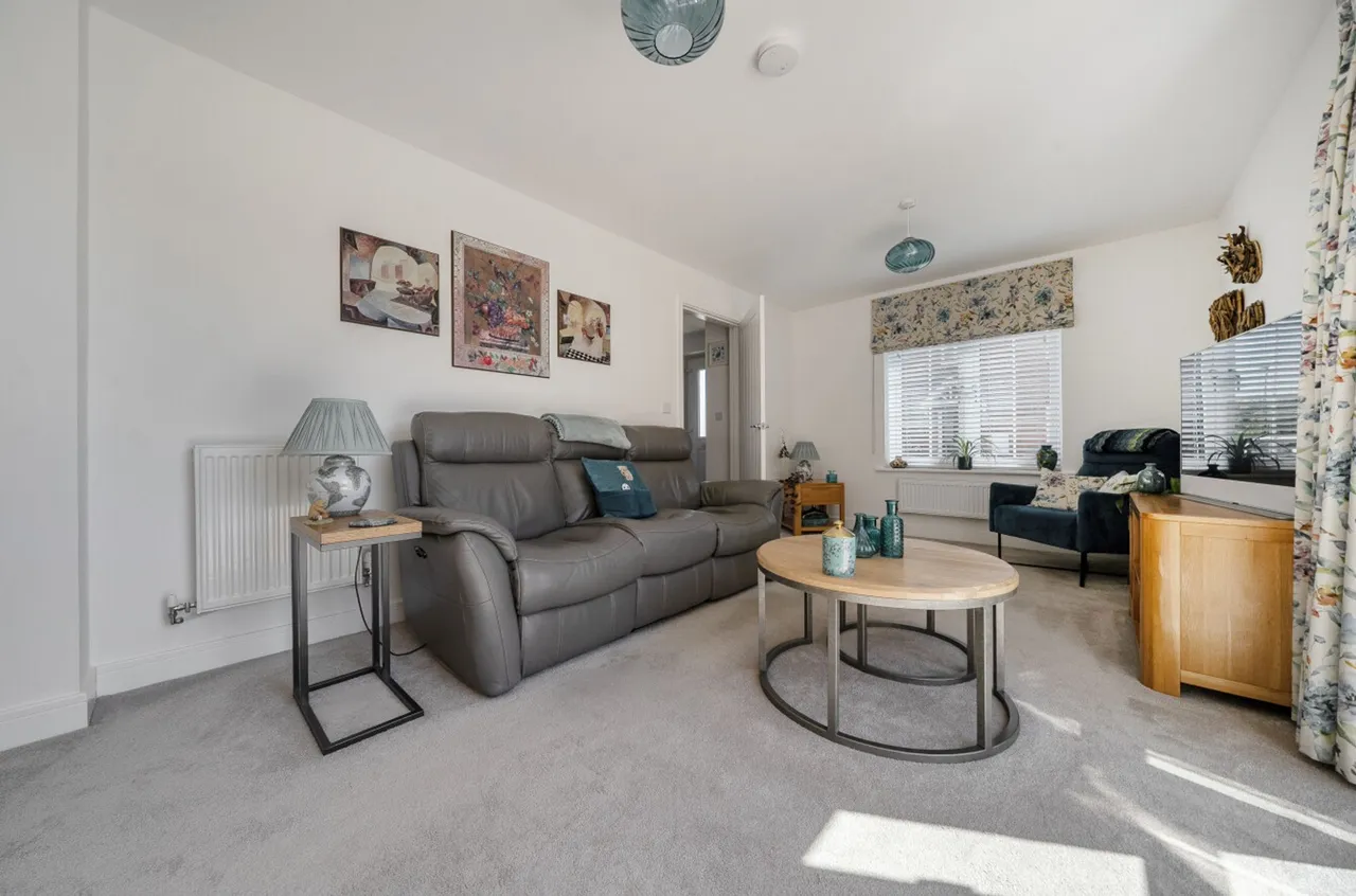 Tiller Crescent, Pagham, PO21, photo 5