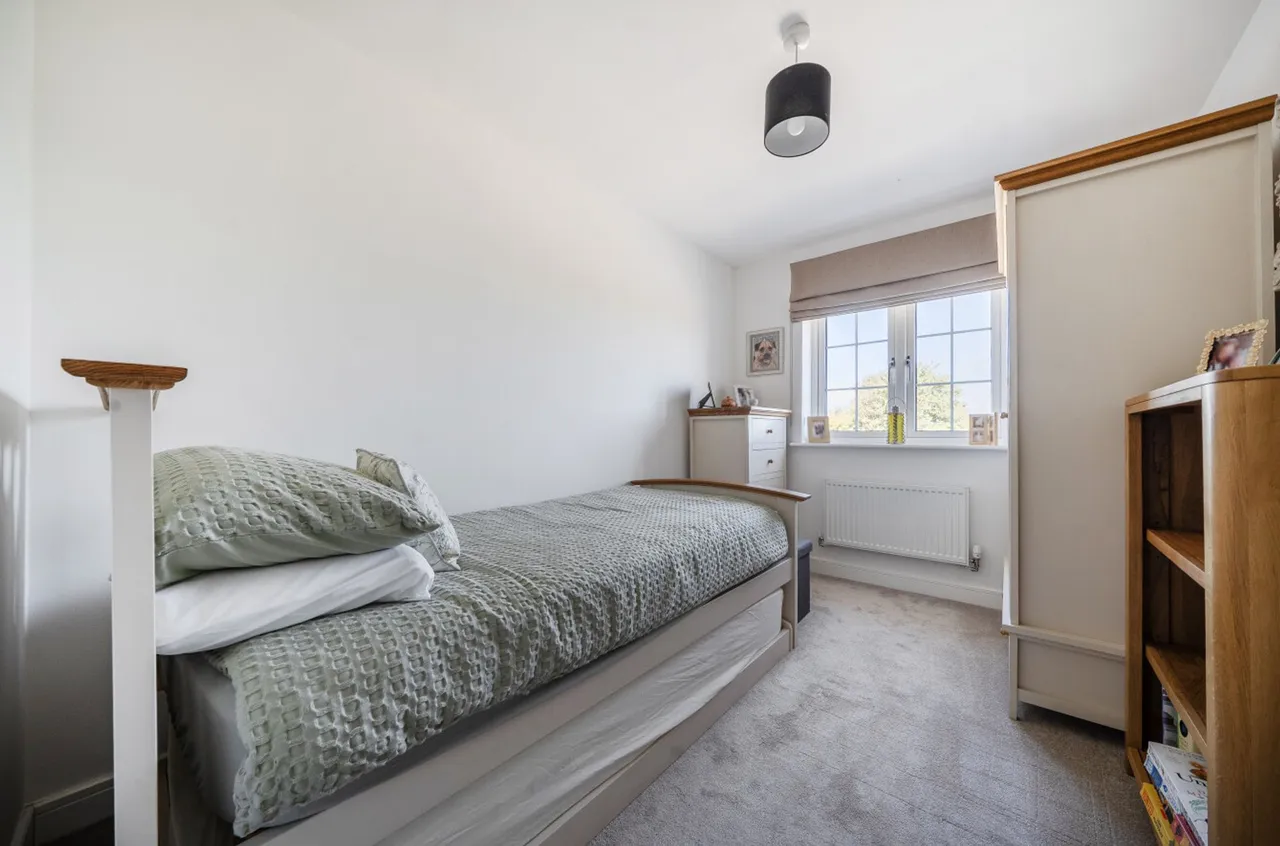 Tiller Crescent, Pagham, PO21, photo 17