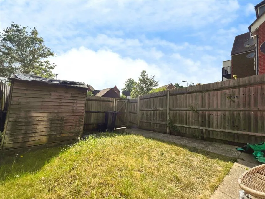 Outfield Crescent, Wokingham, RG40, photo 10