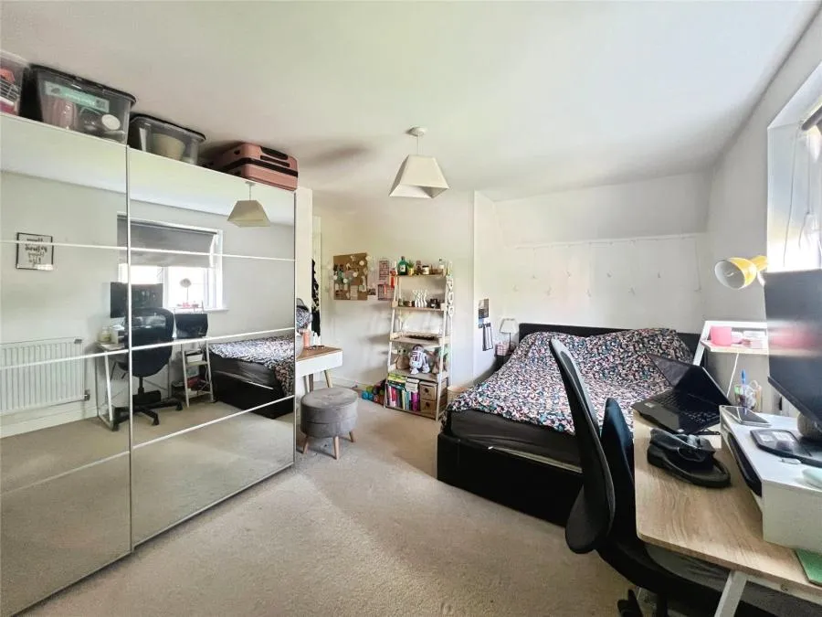 Outfield Crescent, Wokingham, RG40, photo 12
