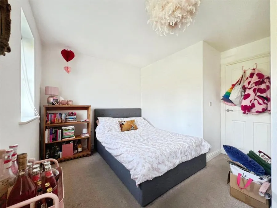 Outfield Crescent, Wokingham, RG40, photo 7