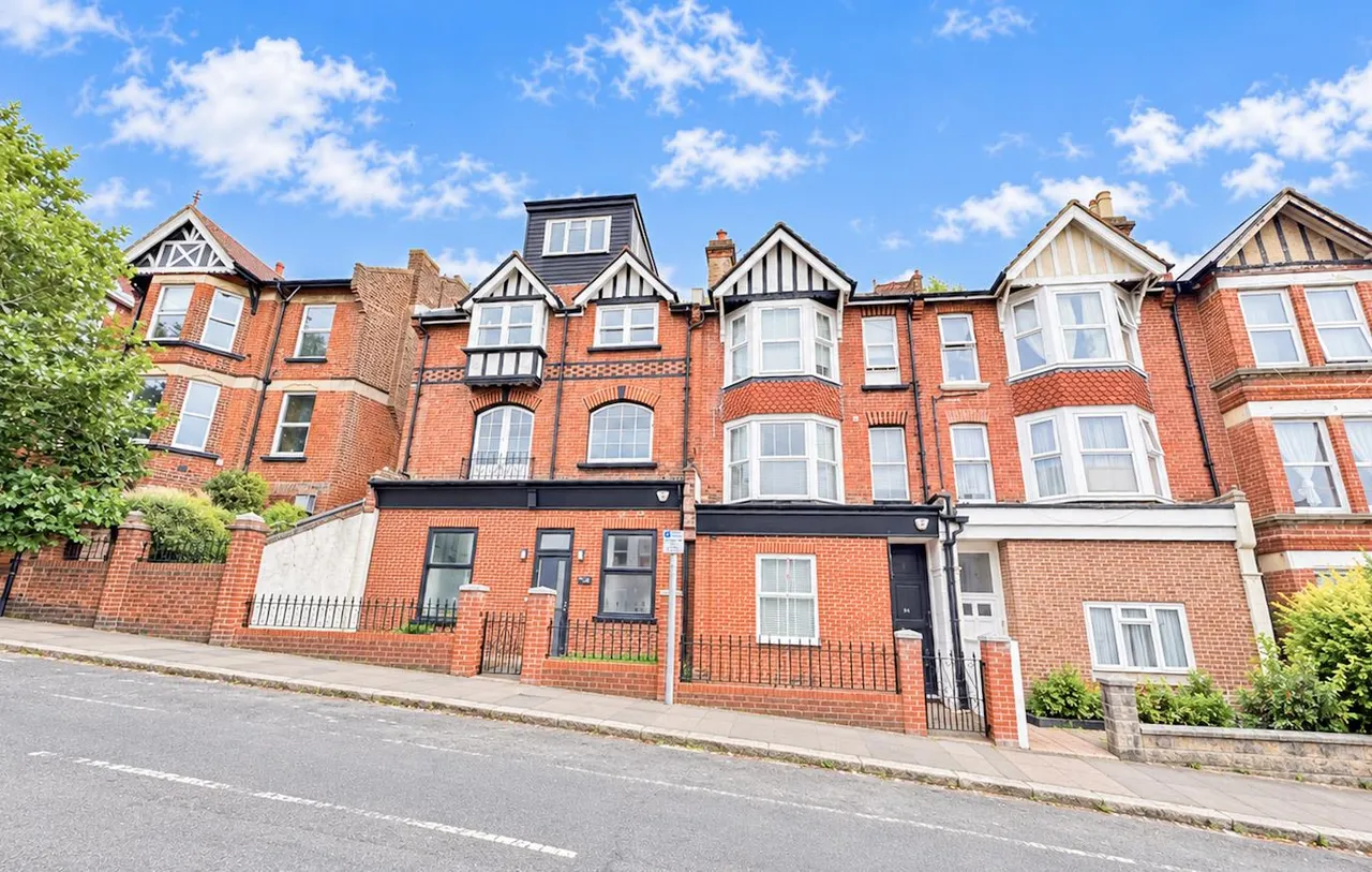 1 bed flat for sale — Milward Road, Hastings, TN34 3RS